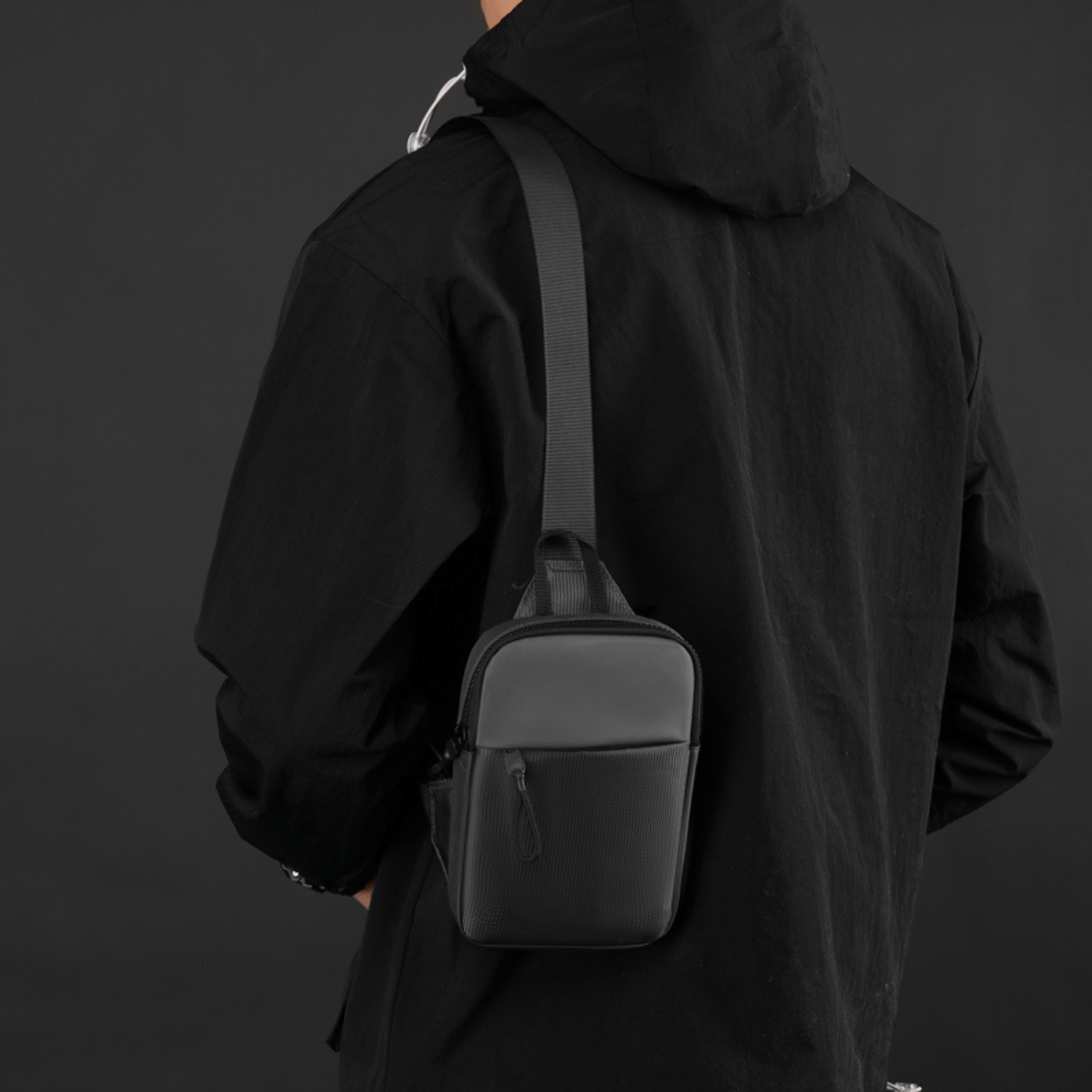 Essential Sling Bag